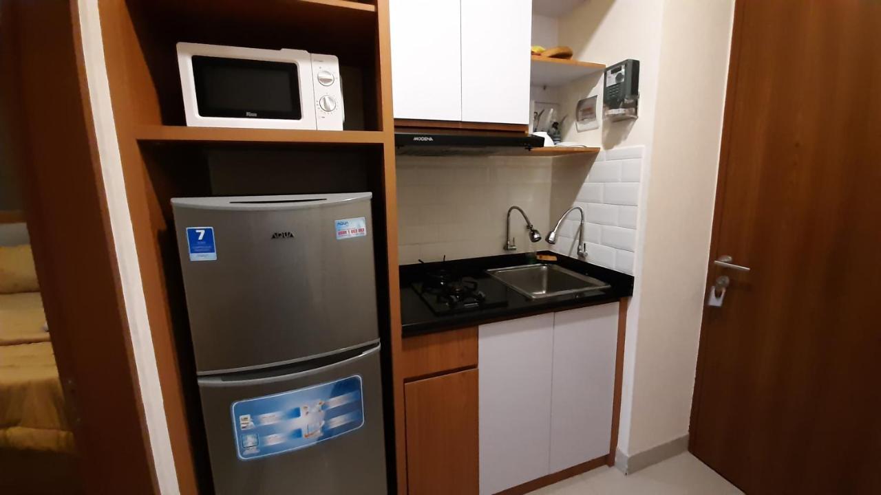 Apartemen Grand Kamala Lagoon Studio By Bonzela Property Бекасі Екстер'єр фото